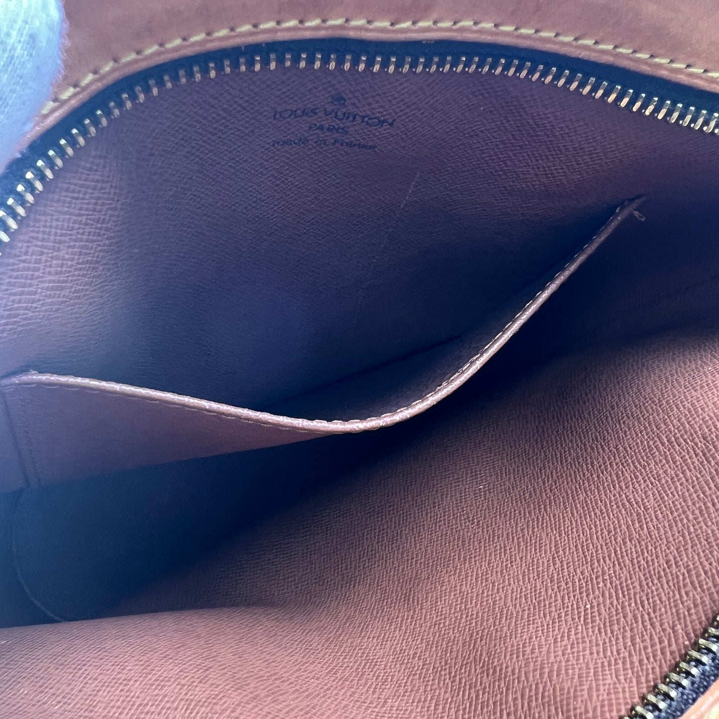 Louis Vuitton Brown Shoulder Bags A-15370