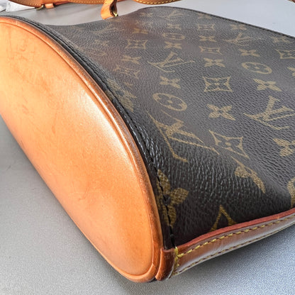 Louis Vuitton Brown Shoulder Bags A-15370