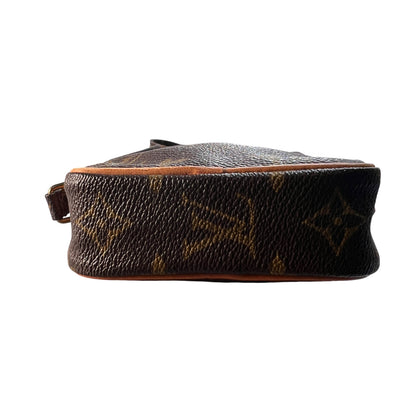 Louis Vuitton Brown Shoulder Bags A-15372