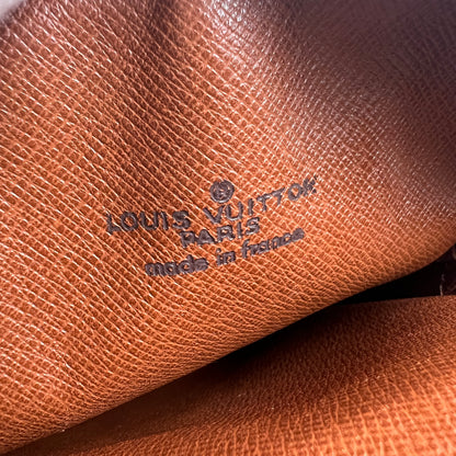 Louis Vuitton Brown Shoulder Bags A-15372