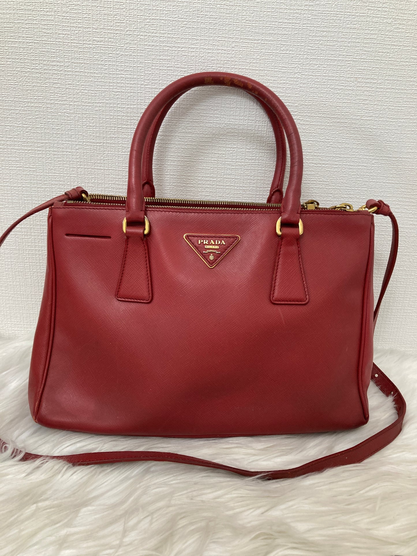 Prada Red Handle Bags A-15375