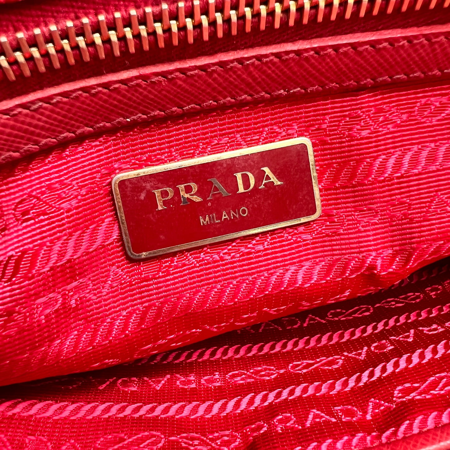 Prada Red Handle Bags A-15375