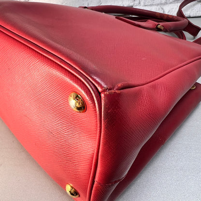 Prada Red Handle Bags A-15375