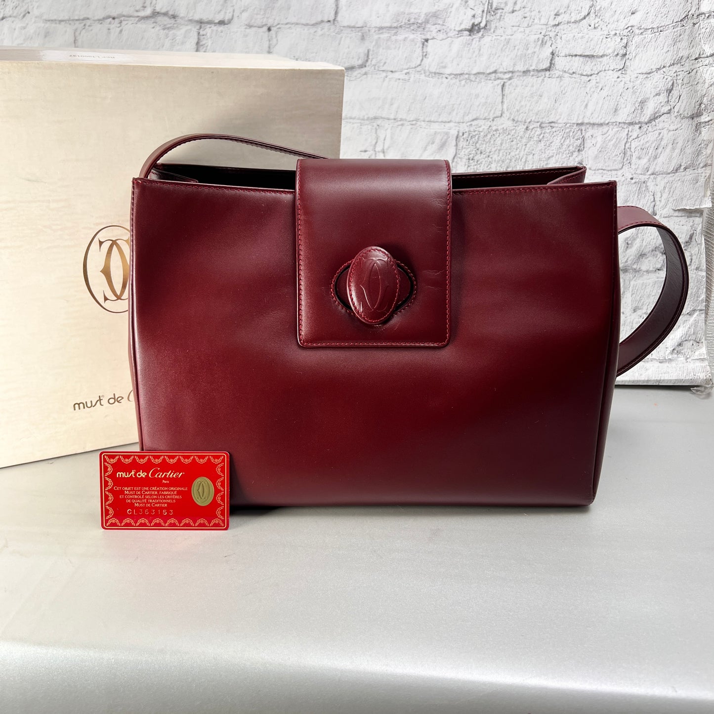 Cartier Red Shoulder Bags A-15381