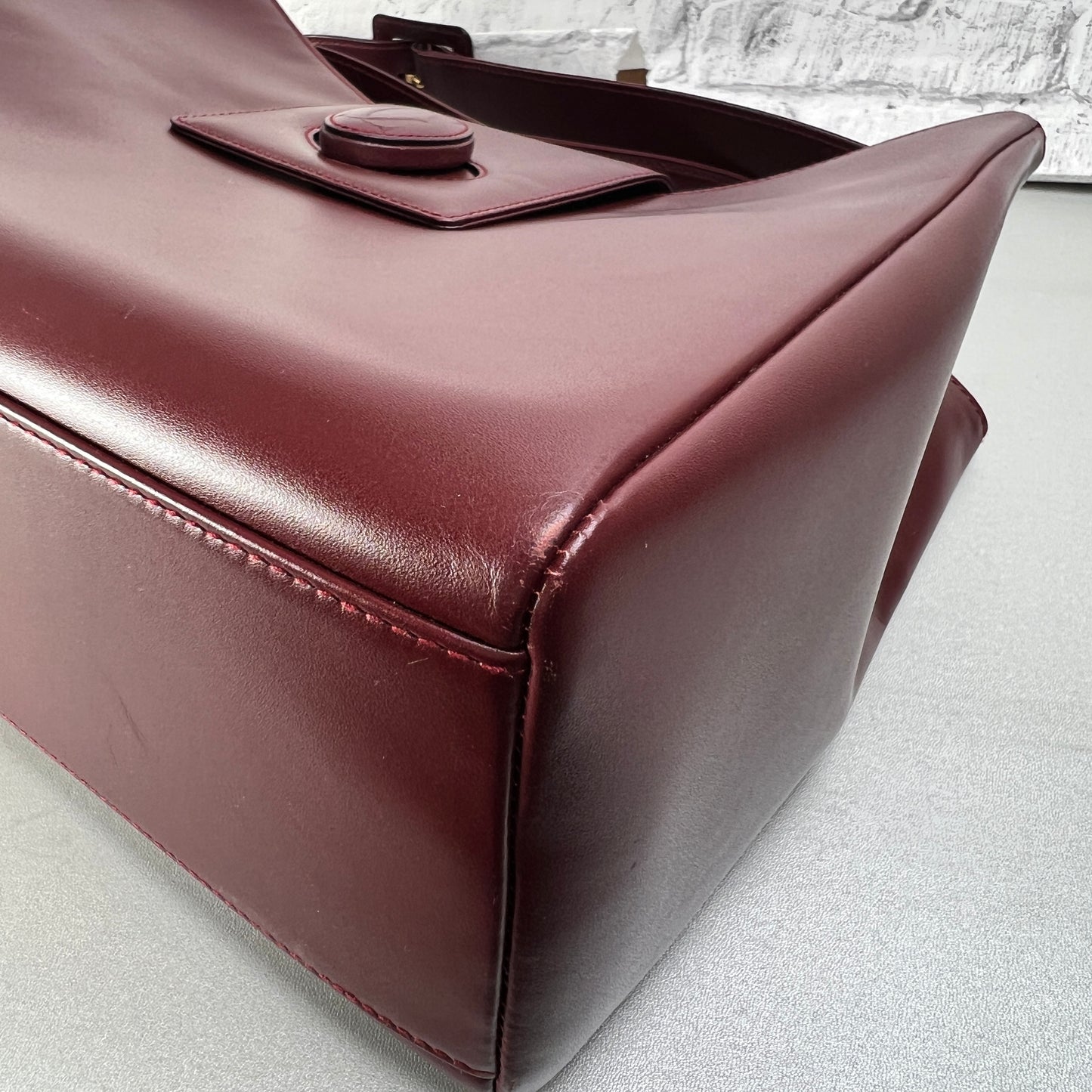 Cartier Red Shoulder Bags A-15381