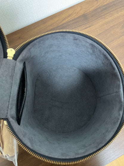 Louis Vuitton Black Handle Bags A-15382
