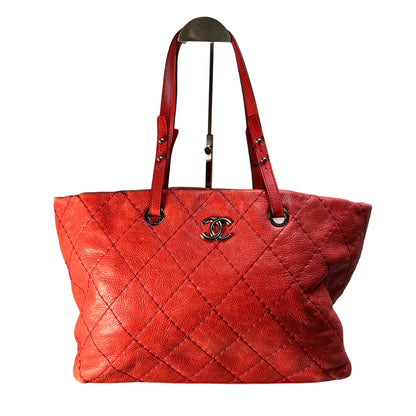 Chanel Red Tote Bags A-15383