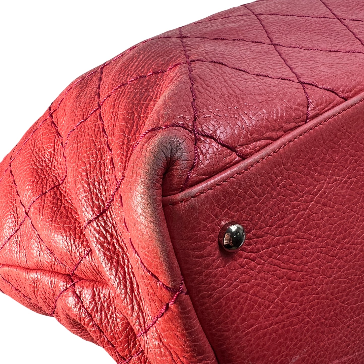 Chanel Red Tote Bags A-15383