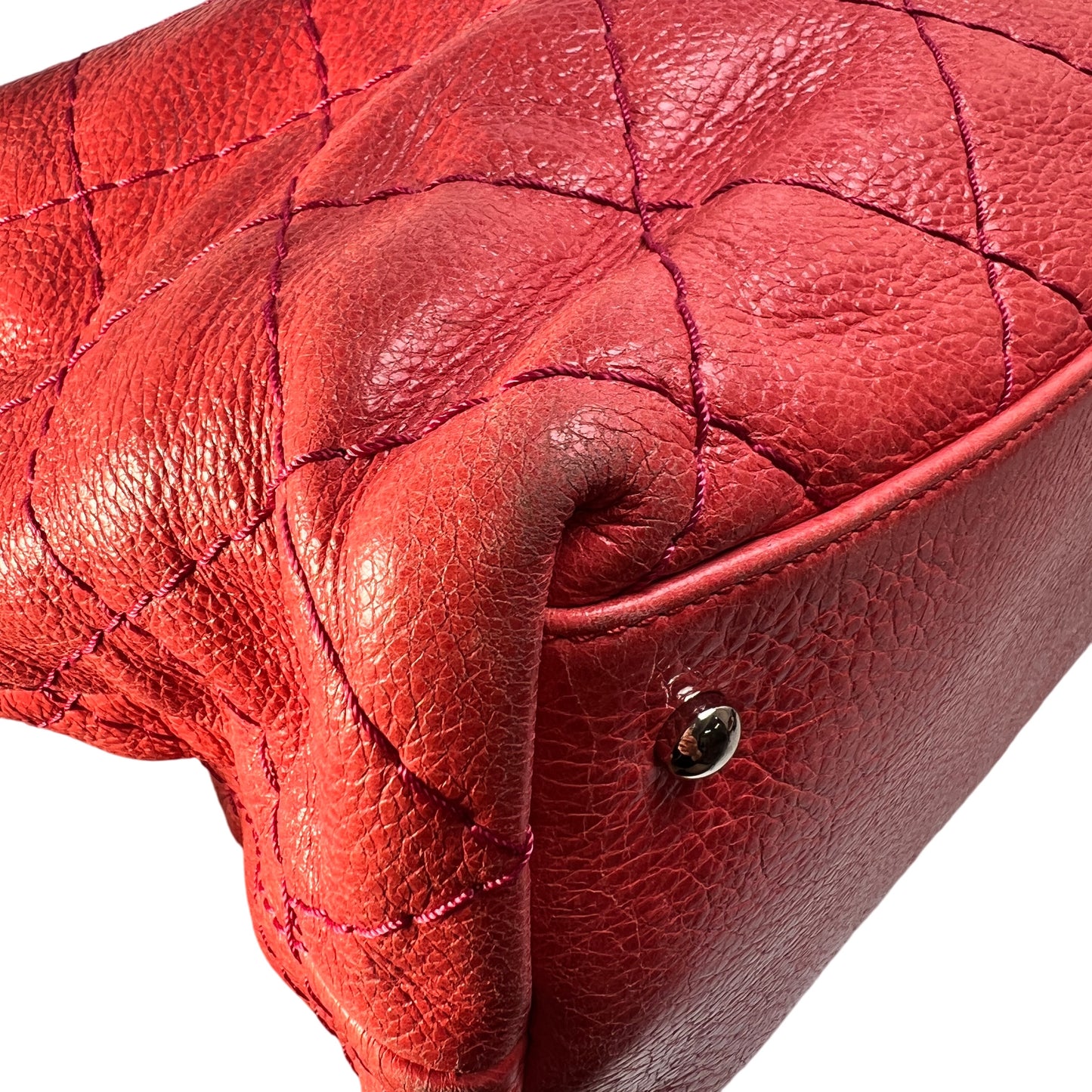 Chanel Red Tote Bags A-15383