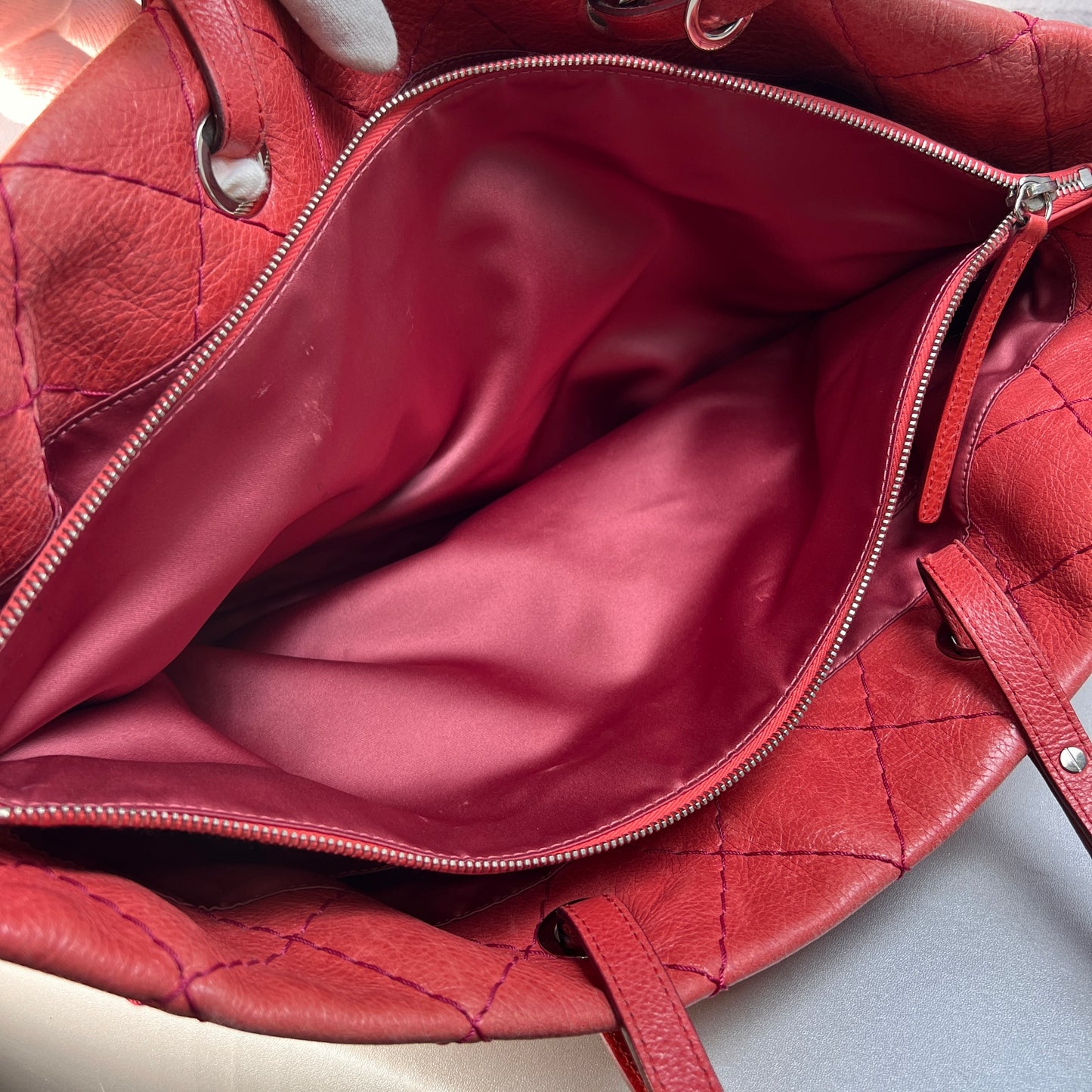 Chanel Red Tote Bags A-15383
