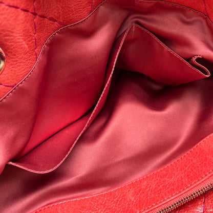 Chanel Red Tote Bags A-15383