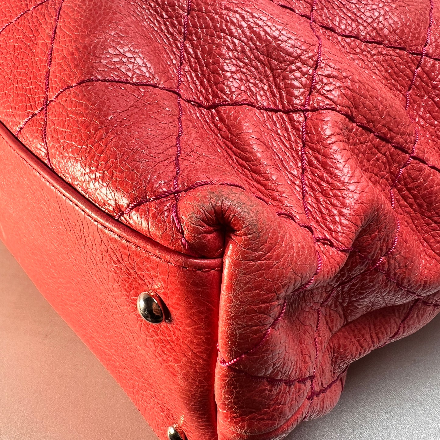 Chanel Red Tote Bags A-15383