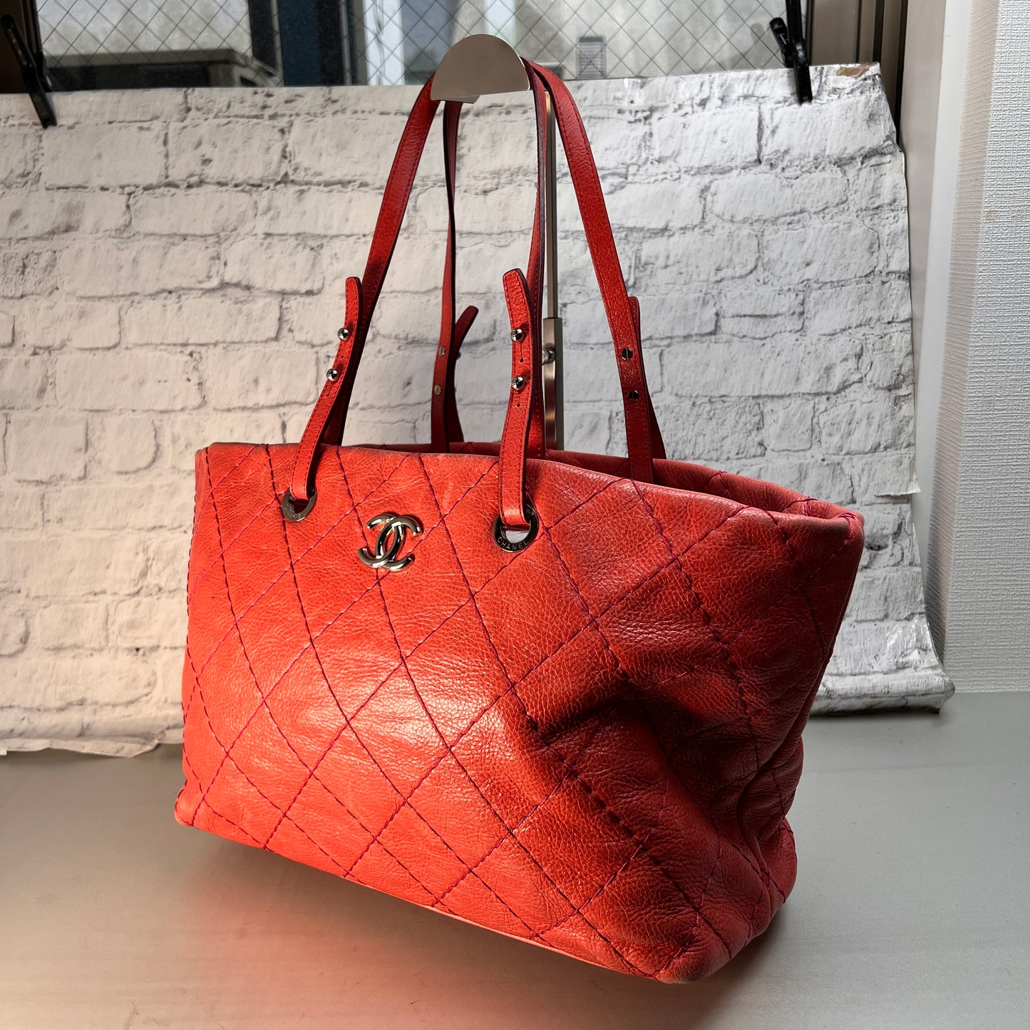 Chanel Red Tote Bags A-15383
