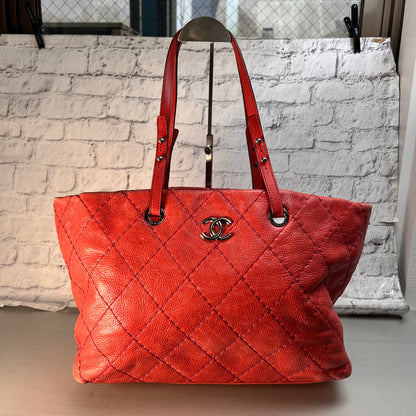 Chanel Red Tote Bags A-15383