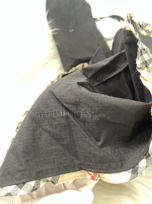 Burberry Black Wallets A-15393