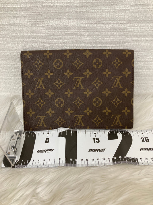 Louis Vuitton Brown Pouches A-15412