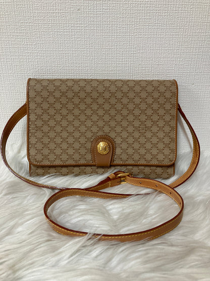Celine Beige Shoulder Bags A-15429