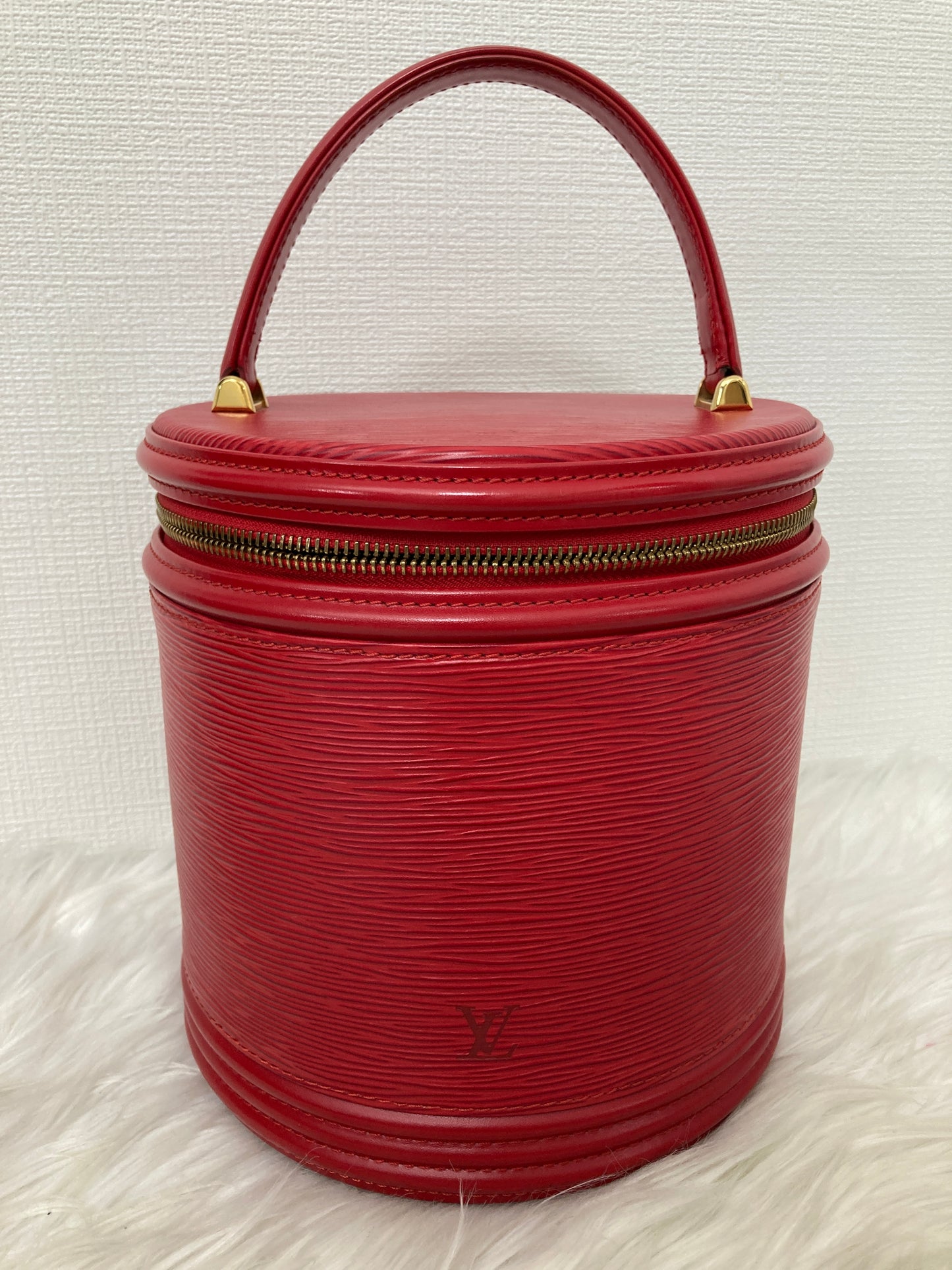Louis Vuitton Red Handle Bags A-15430