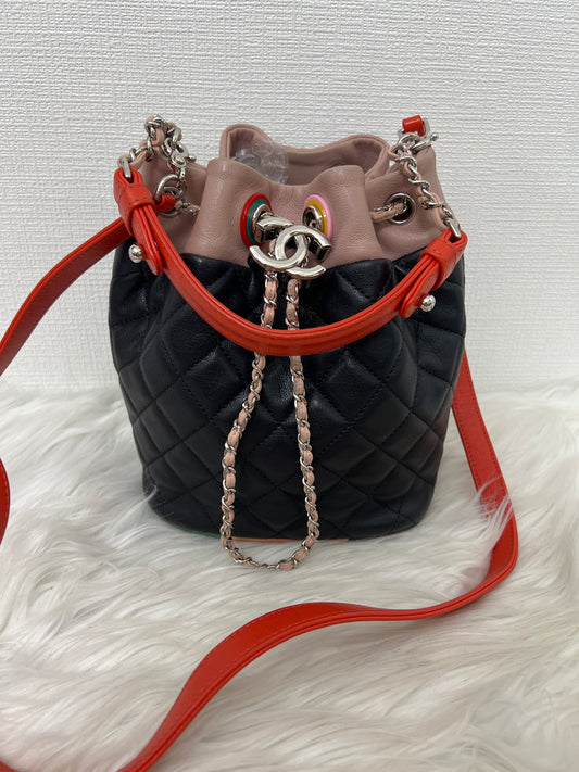 Chanel Black Shoulder Bags A-15436