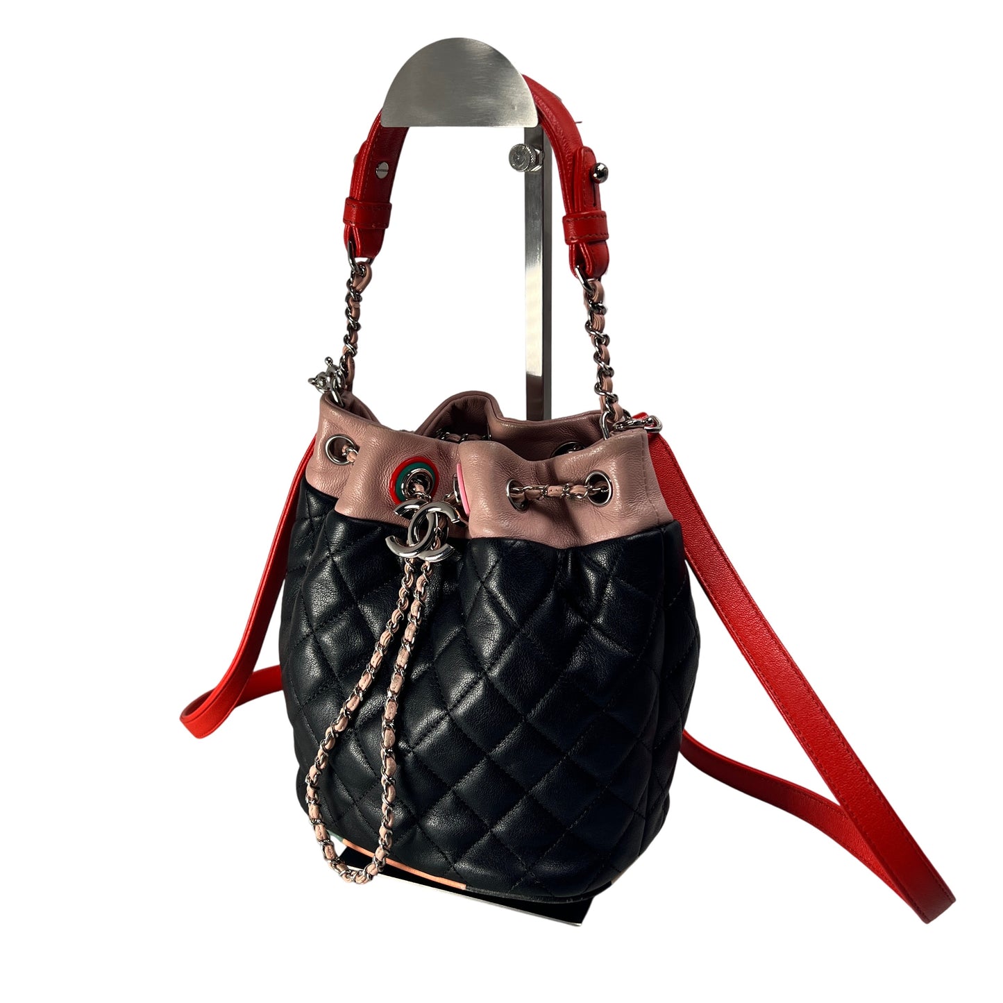 Chanel Black Shoulder Bags A-15436