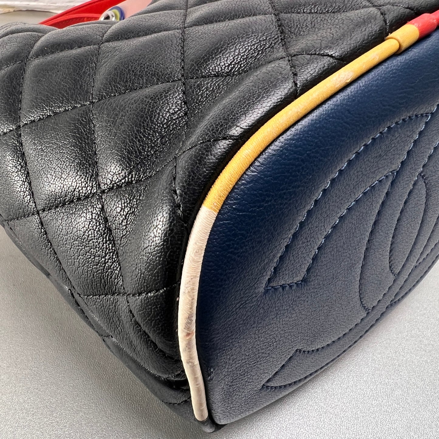 Chanel Black Shoulder Bags A-15436
