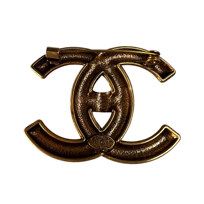 Chanel Gold Brooches A-15440