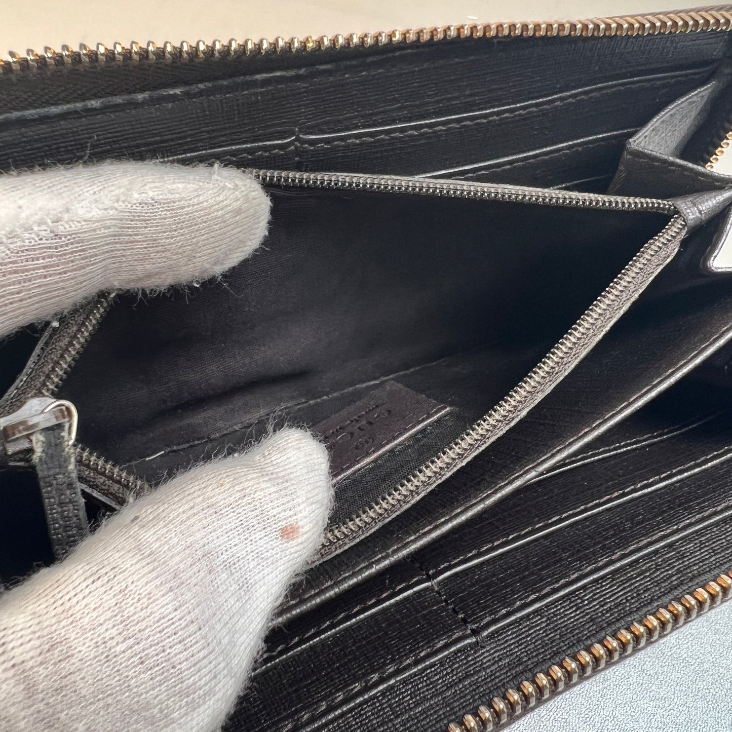 Gucci Gray Wallets A-15445