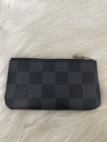 Louis Vuitton Gray Pouches A-15494