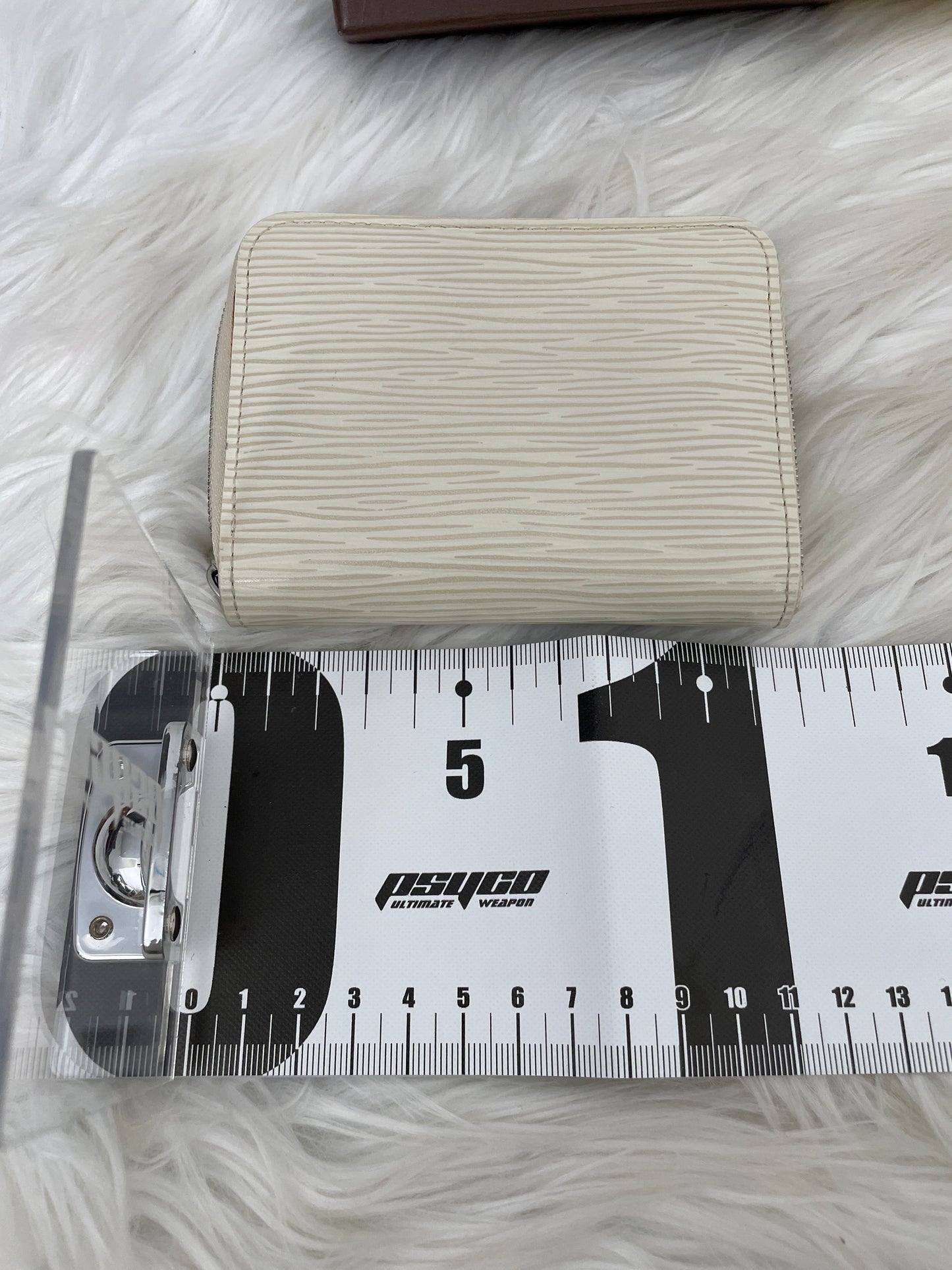 Louis Vuitton White Wallets A-15495