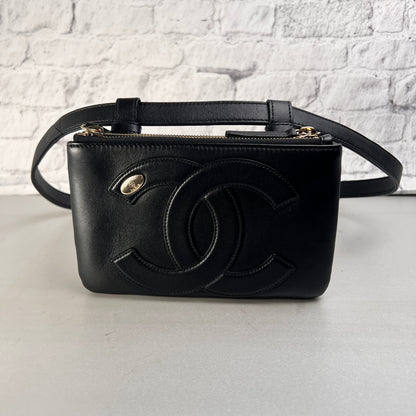 Chanel Black Pouches A-15511
