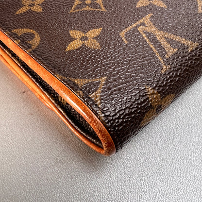 Louis Vuitton Brown Handle Bags A-15514