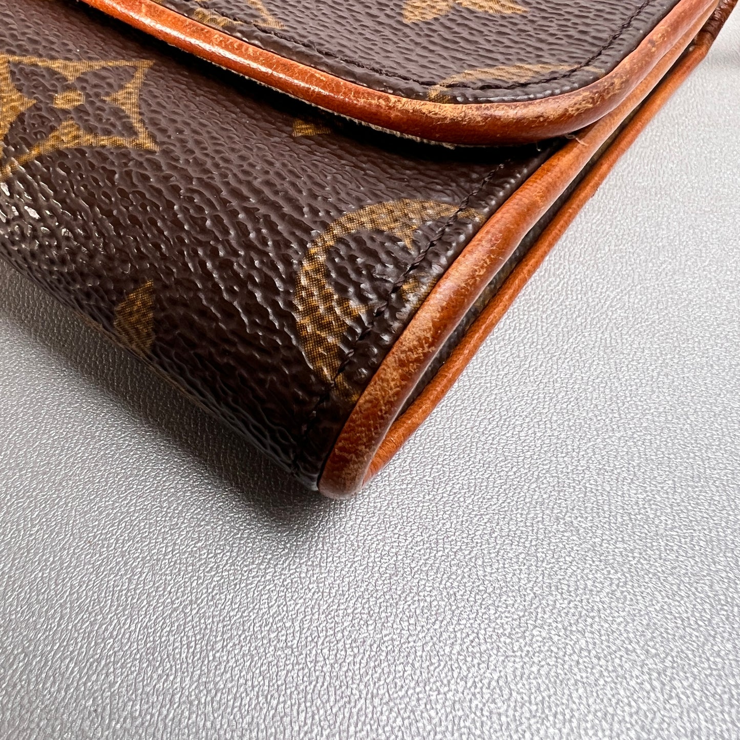 Louis Vuitton Brown Handle Bags A-15514