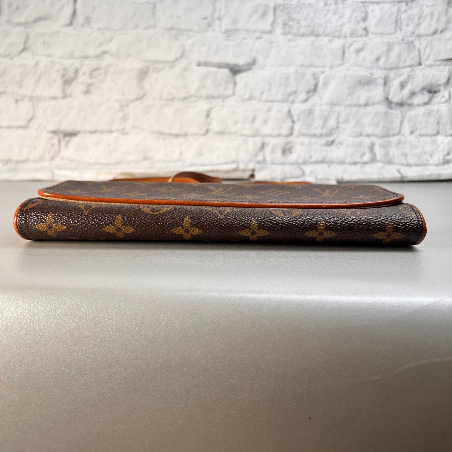 Louis Vuitton Brown Handle Bags A-15514