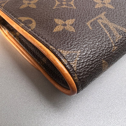 Louis Vuitton Brown Handle Bags A-15515