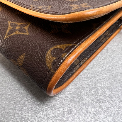 Louis Vuitton Brown Handle Bags A-15515