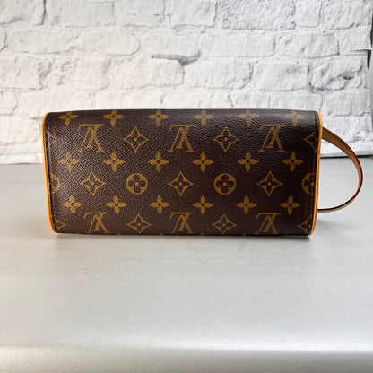 Louis Vuitton Brown Handle Bags A-15515