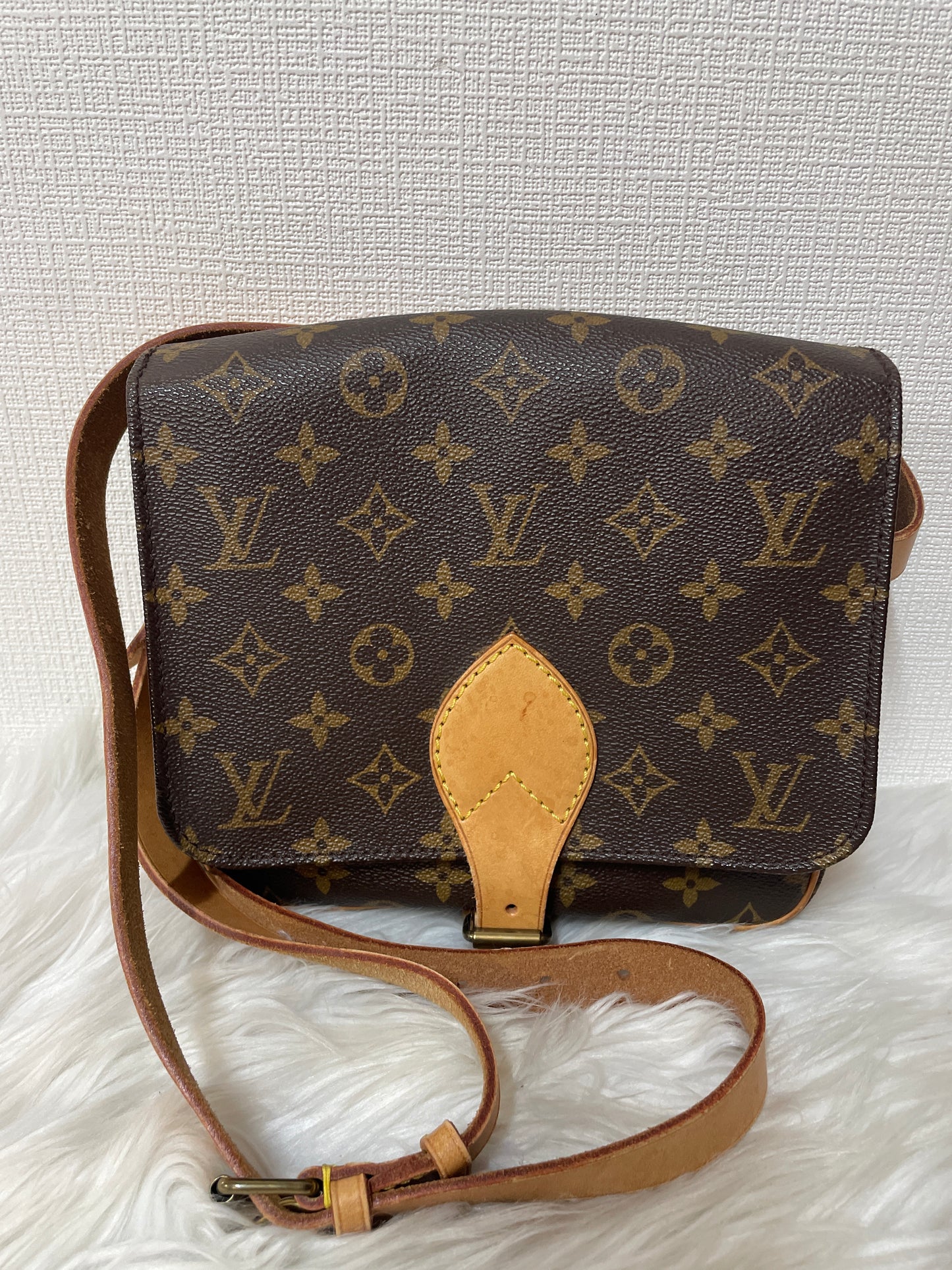 Louis Vuitton Brown Handle Bags A-15517