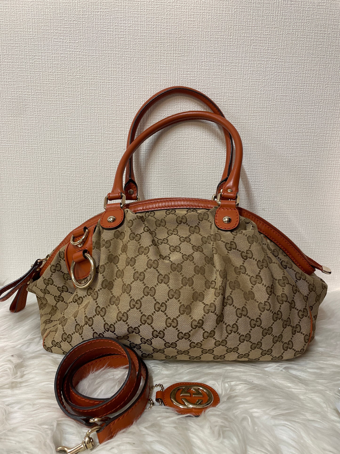 Gucci Beige Tote Bags A-15518