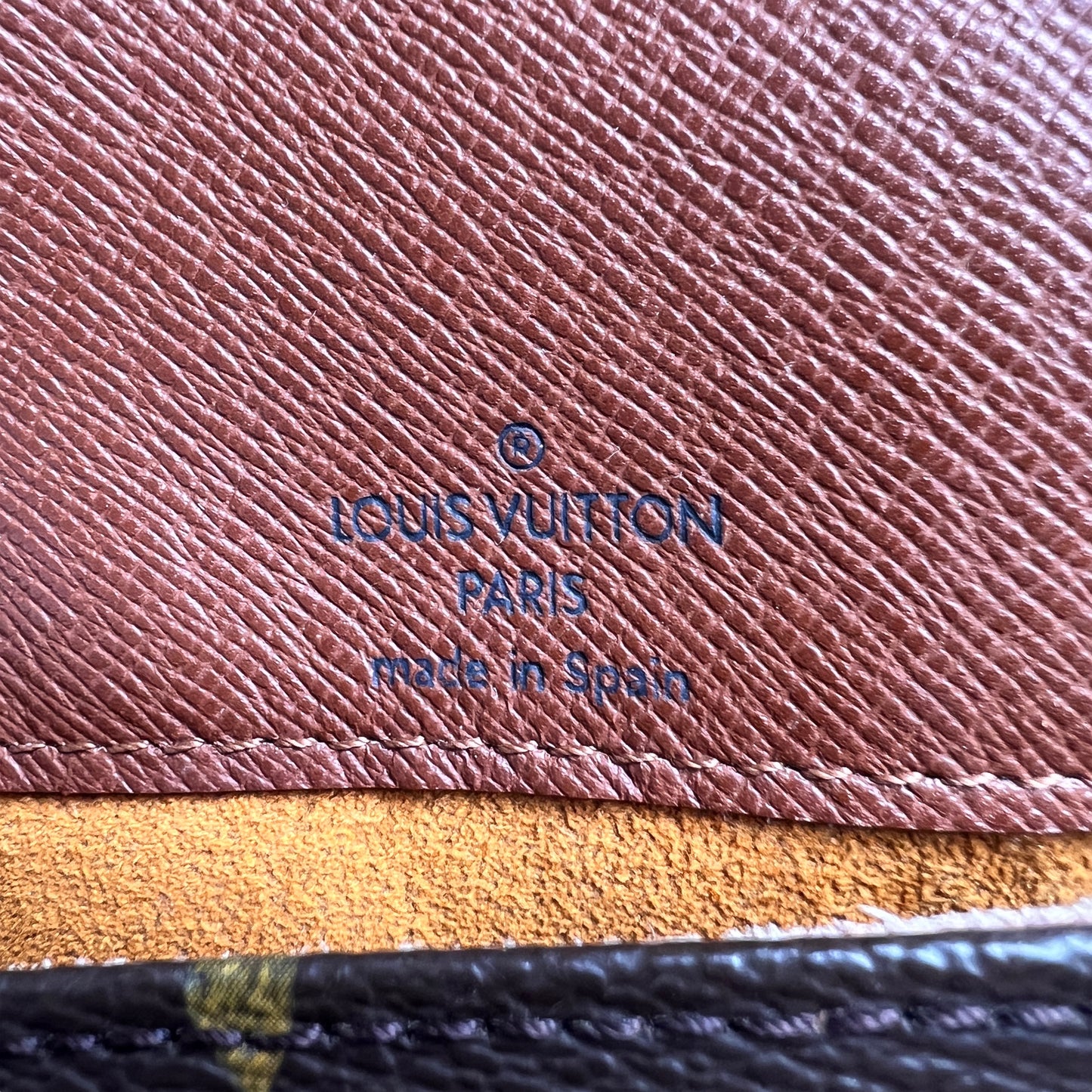 Louis Vuitton Brown Shoulder Bags A-15520