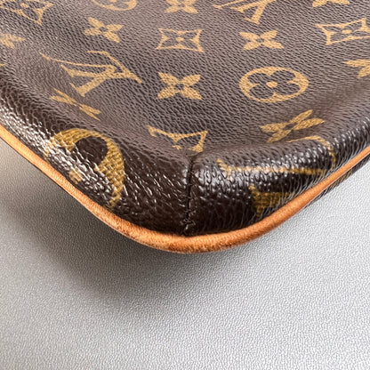 Louis Vuitton Brown Shoulder Bags A-15520