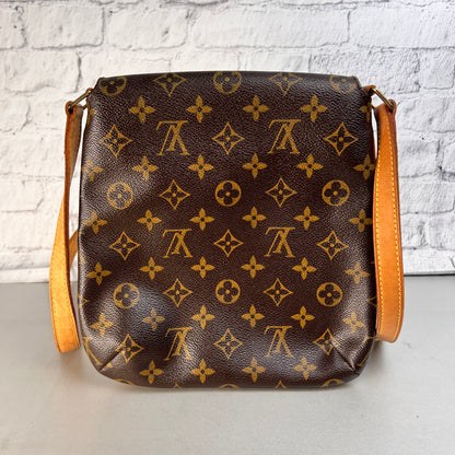 Louis Vuitton Brown Shoulder Bags A-15520