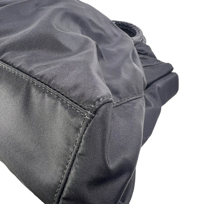 Prada Black Handle Bags A-15521