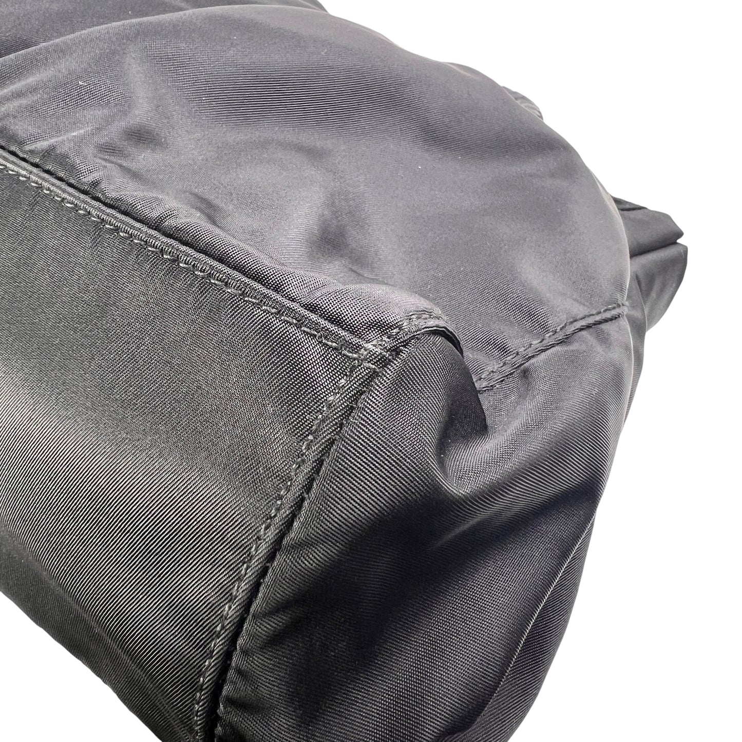 Prada Black Handle Bags A-15521