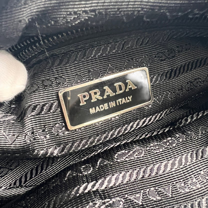 Prada Black Handle Bags A-15521