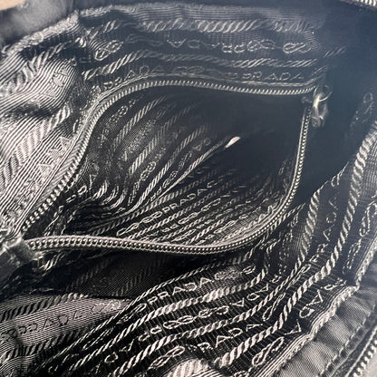 Prada Black Handle Bags A-15521