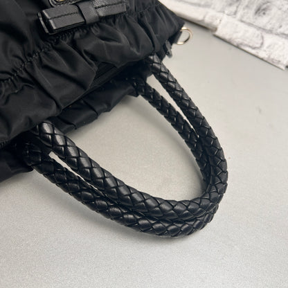 Prada Black Handle Bags A-15521