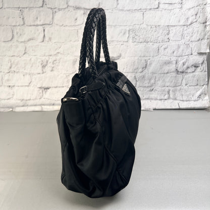 Prada Black Handle Bags A-15521