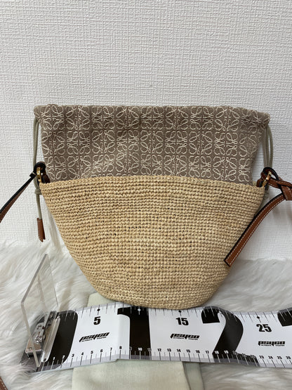 Loewe Beige Shoulder Bags A-15534