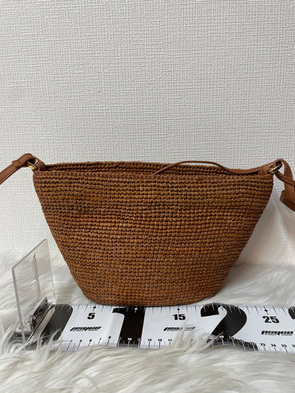 Loewe Brown Shoulder Bags A-15535