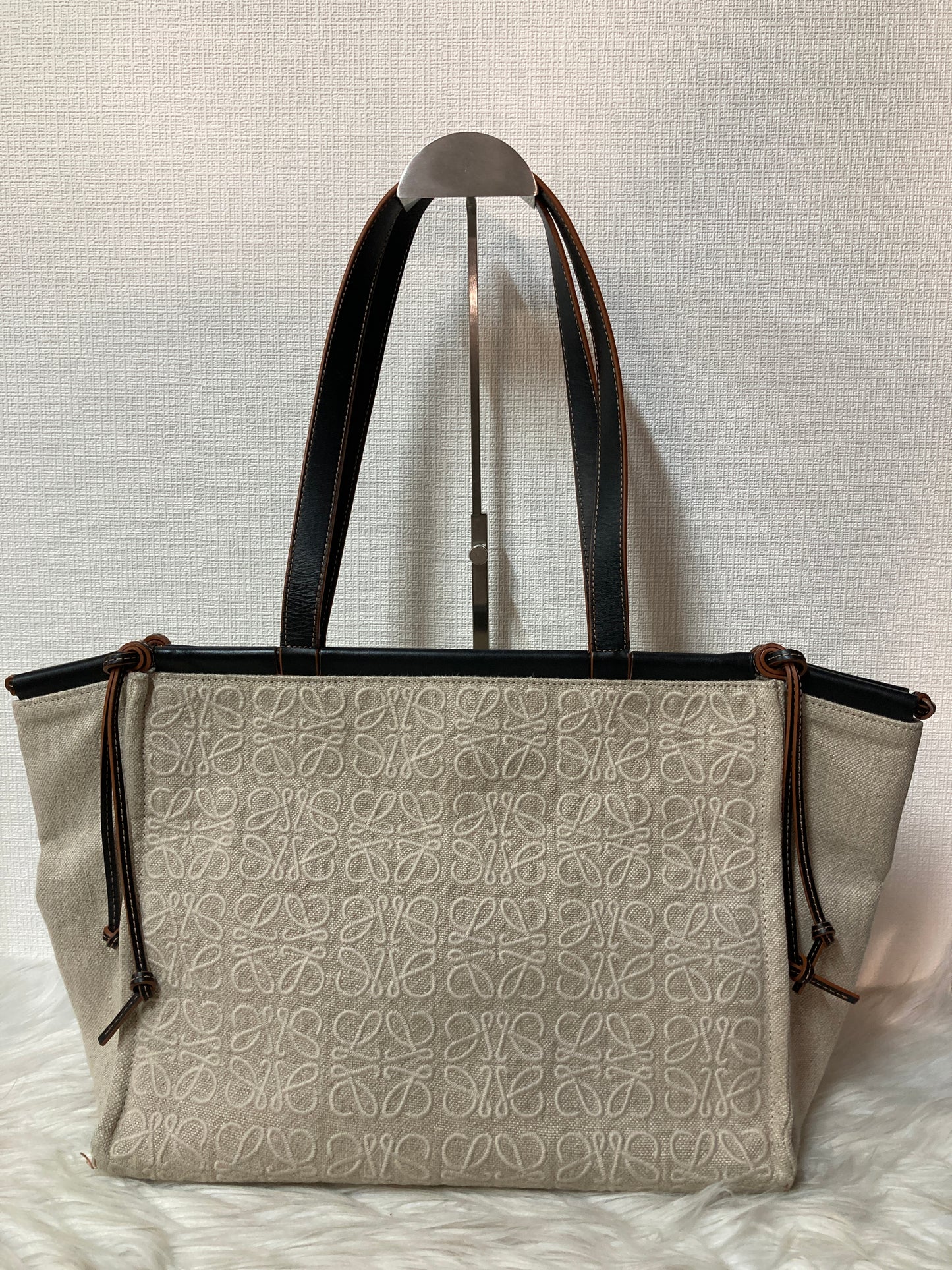 Loewe Beige Tote Bags A-15539